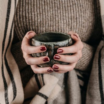 Az őszi-téli körmök világa – a legszebb szezonális stílusok egy helyen
